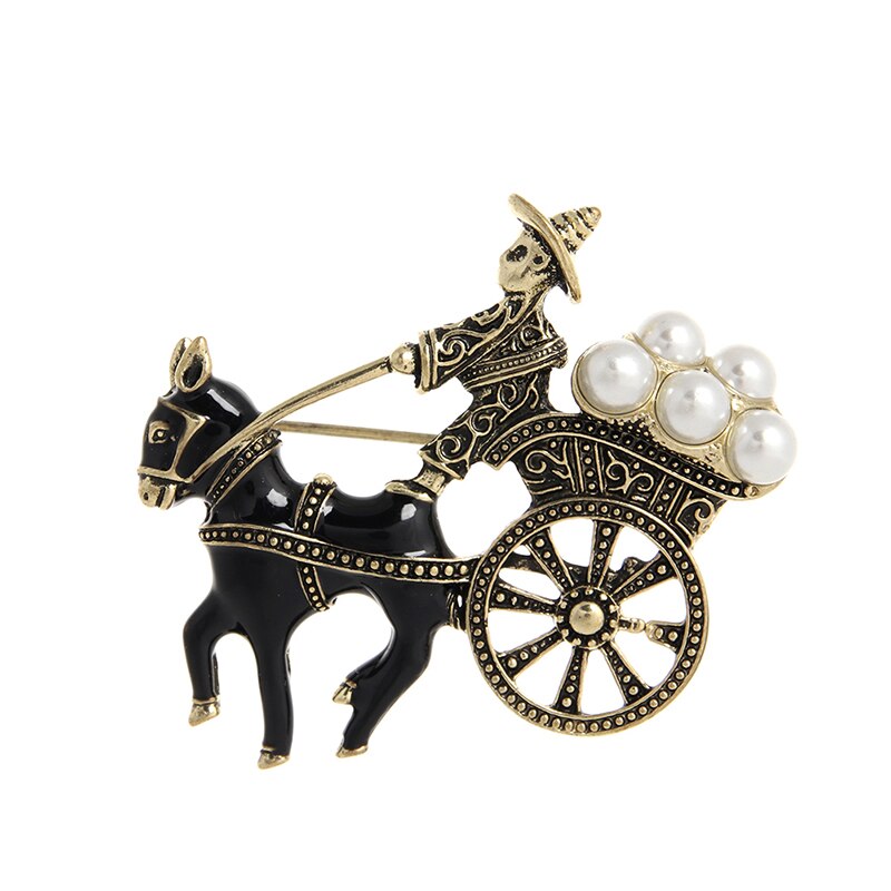 JUJIE Christmas Shoes Brooches For Women Female Red Enamel Boots Pins Jewelry: B345