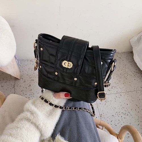 IVog Neue Tägliche Weibliche Kleine PU Schulter Messenger Handtasche cc Kette Geometrische Hand Taschen für Frauen: Black