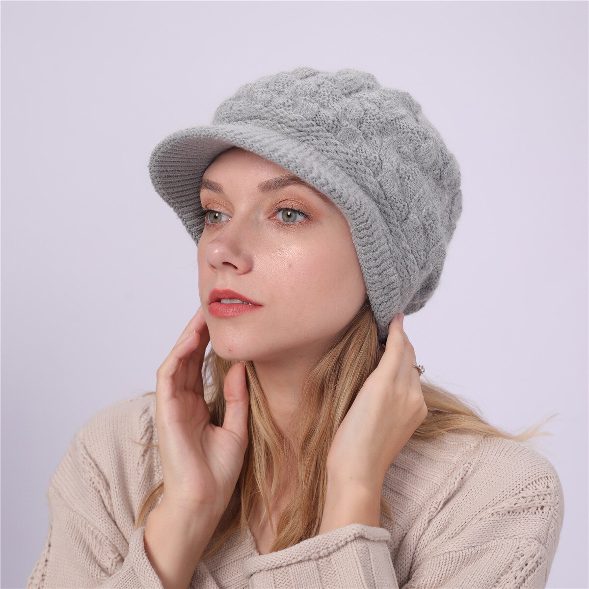 Color sólido más terciopelo lana 8 palabra Twist sombrero Otoño e Invierno de las mujeres de punto Cap