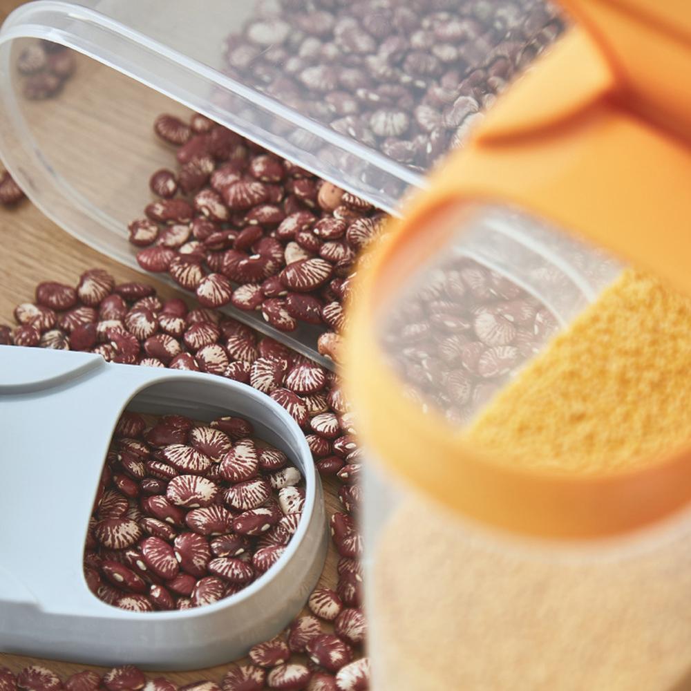 1PC Plastic Food Storage Box With Pour Lids Kitchen Cereals Storage Bottles Rice Beans Sealed Jar Dried Grains Tank1.8L / 2.5L