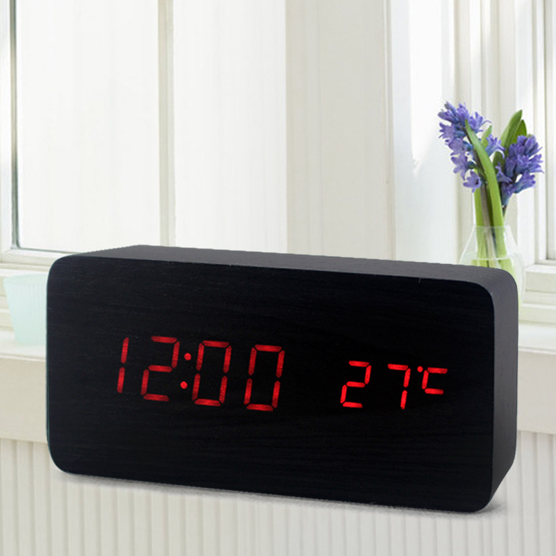 LED Intelligente Voice Control Wekker Met Thermometer, Houten Houten Klok, Digitale Horloge Klok, elektronische Klok En Kosten: Black red light