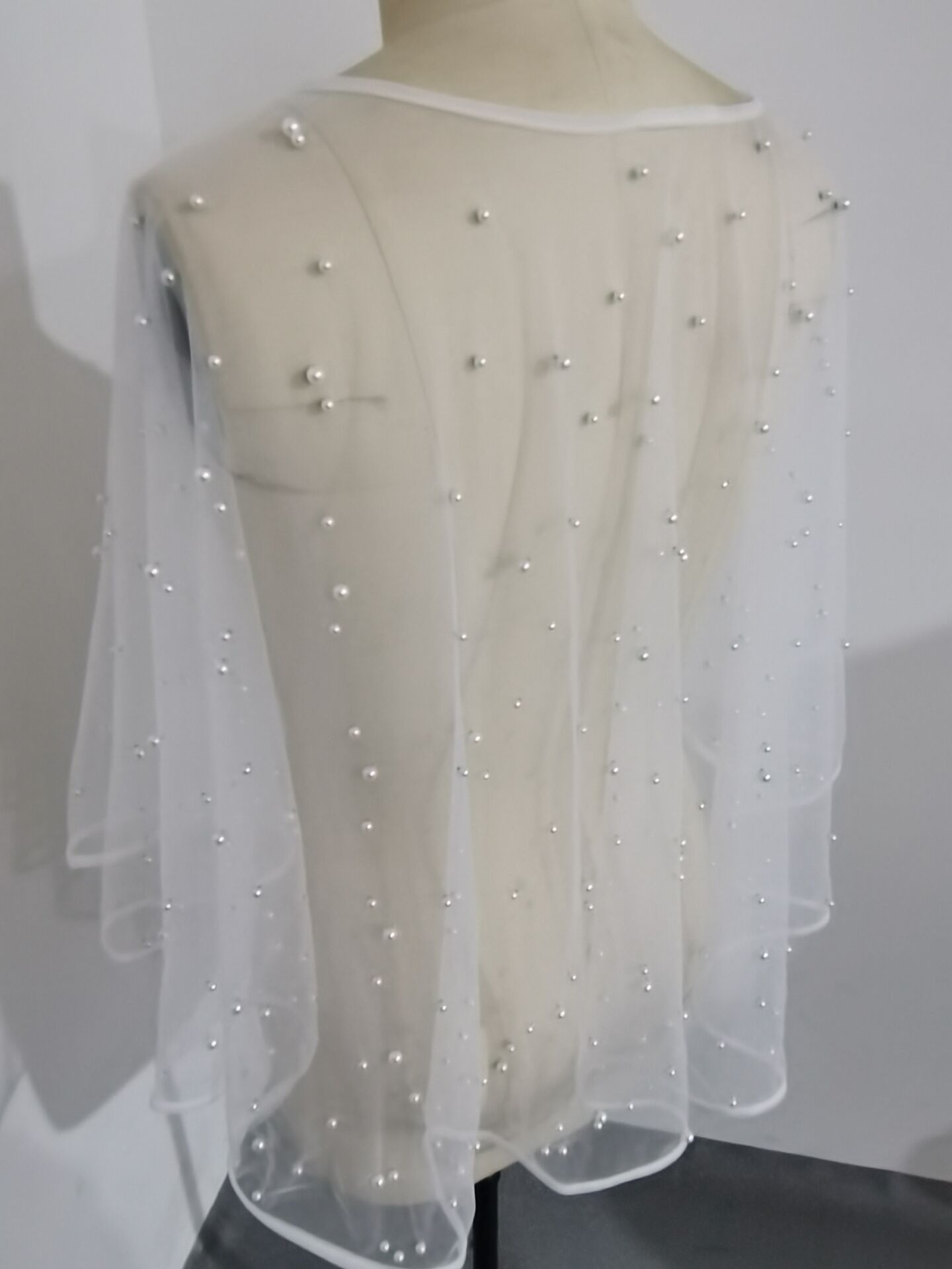 Perlen Hochzeit Bolero Braut Mantel Elfenbein Hochzeit Kap kurze vordere lange zurück Frauen wickeln Kap Abend wickeln Schal