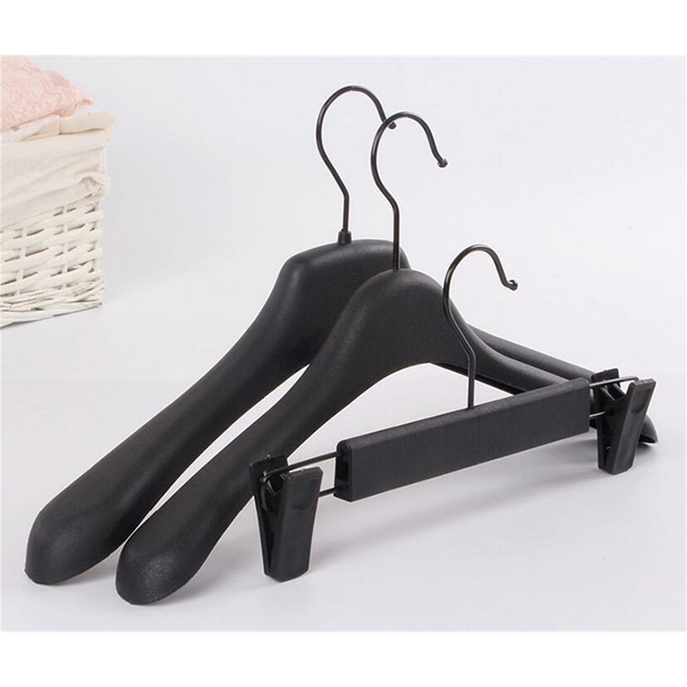 Cintre en plastique noir épais à épaules larges pour manteaux, veste et fourrure (5 pièces/lot)