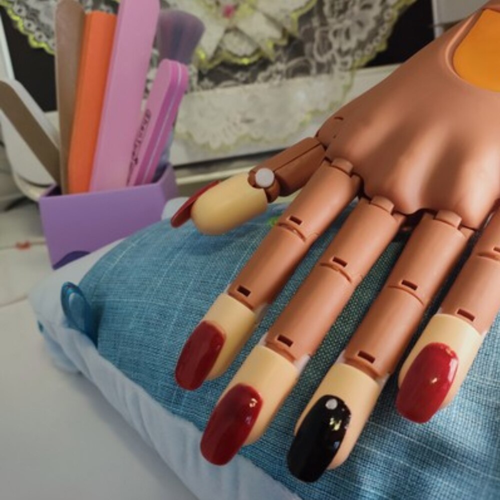 Mano Flexible para práctica de manicura, modelo de mano Flexible y reutilizable, dedo Flexible con puntas para uñas, modelo de entrenamiento ajustable para manos