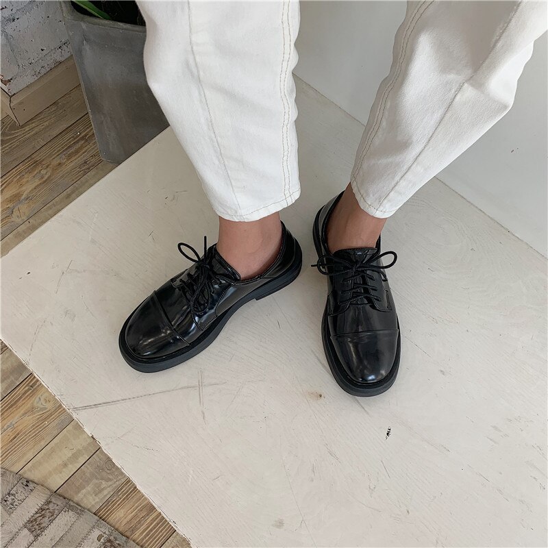 Zapatos de plataforma informales para mujer, zapatillas Oxford de estilo británico, de tacón bajo, nuevas de cuero