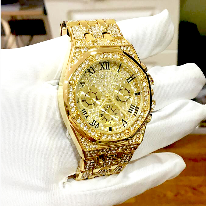 Mannen Horloges Top Luxe Iced Out Horloge Goud Diamanten Horloge Voor Mannen Vierkante Quartz Waterdicht Horloge Relogio Masculino