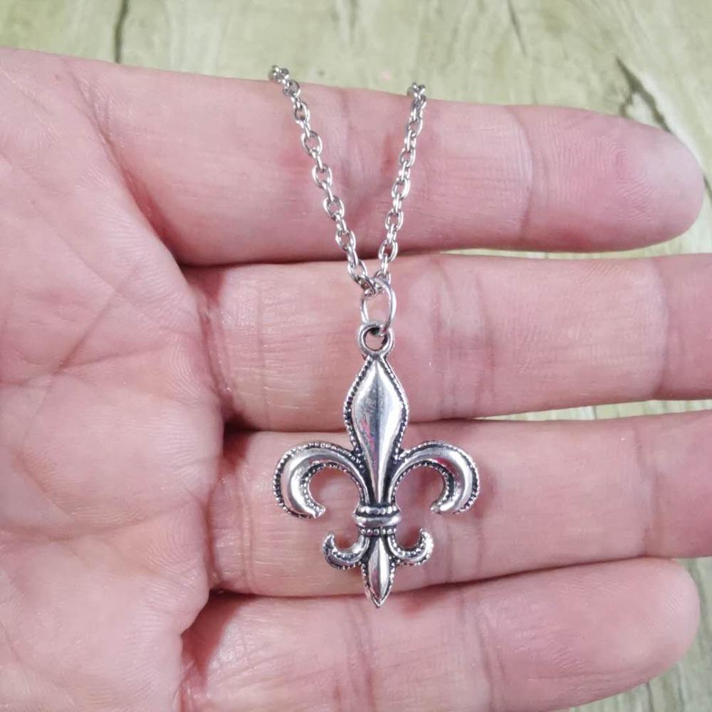 Nova moda colares para homens fleur de lis lírio flor pingente longo cruz colar de corrente do vintage jóias francesas por atacado