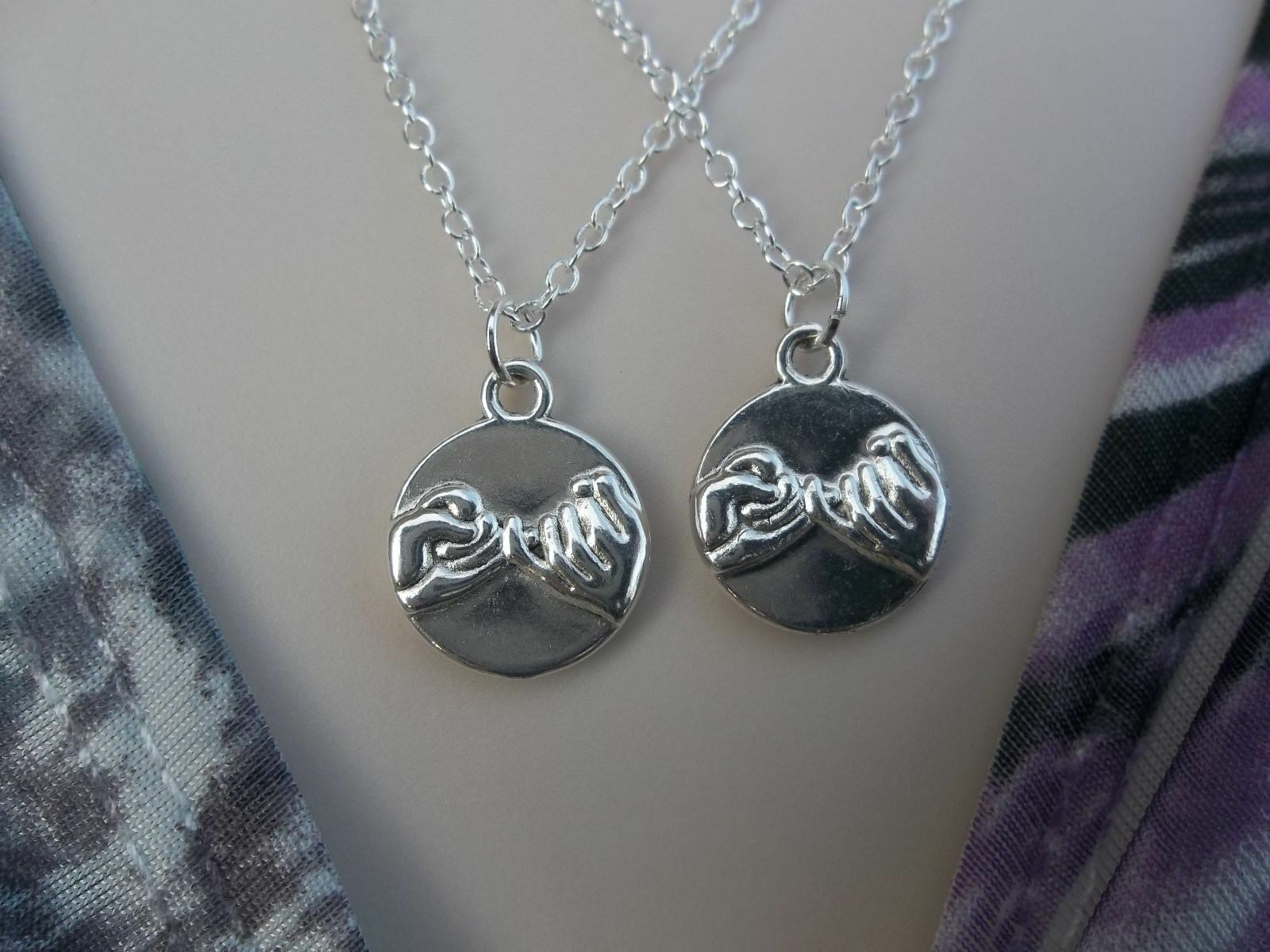 2pcs Pinky Promise Swear hands Necklace Best Friends Friendship Sisters Couple Jewelry