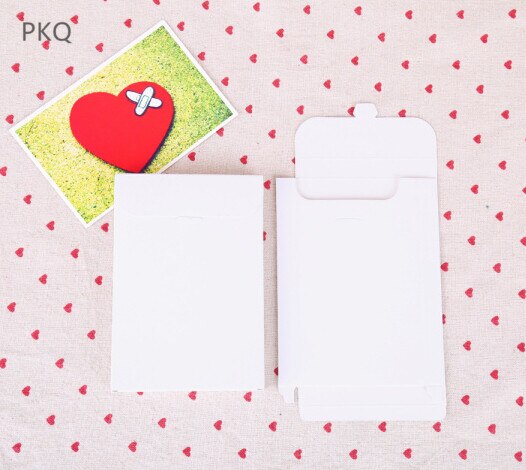 50pcs Blank Kraft Paper Envelope Packaging Box For Postcard Photo Box Greeting Card Packing Cardboard Box 15.5*10.8*1.5cm: White