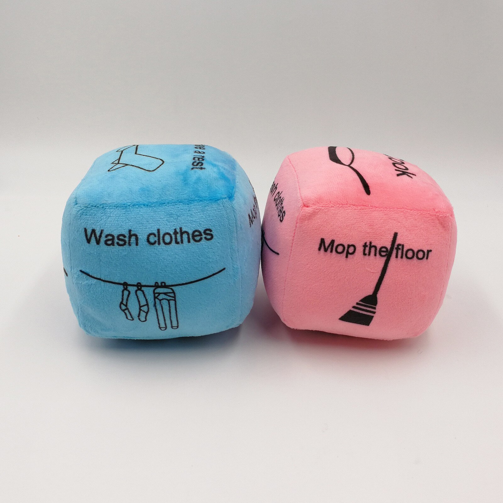 1Pcs Grappig Paar Familie Willekeurige Gelukkig Huishoudelijk Dice Decompressie Knuffel Thuis Decompressie Speelgoed Sofa Tafelblad Decoratie