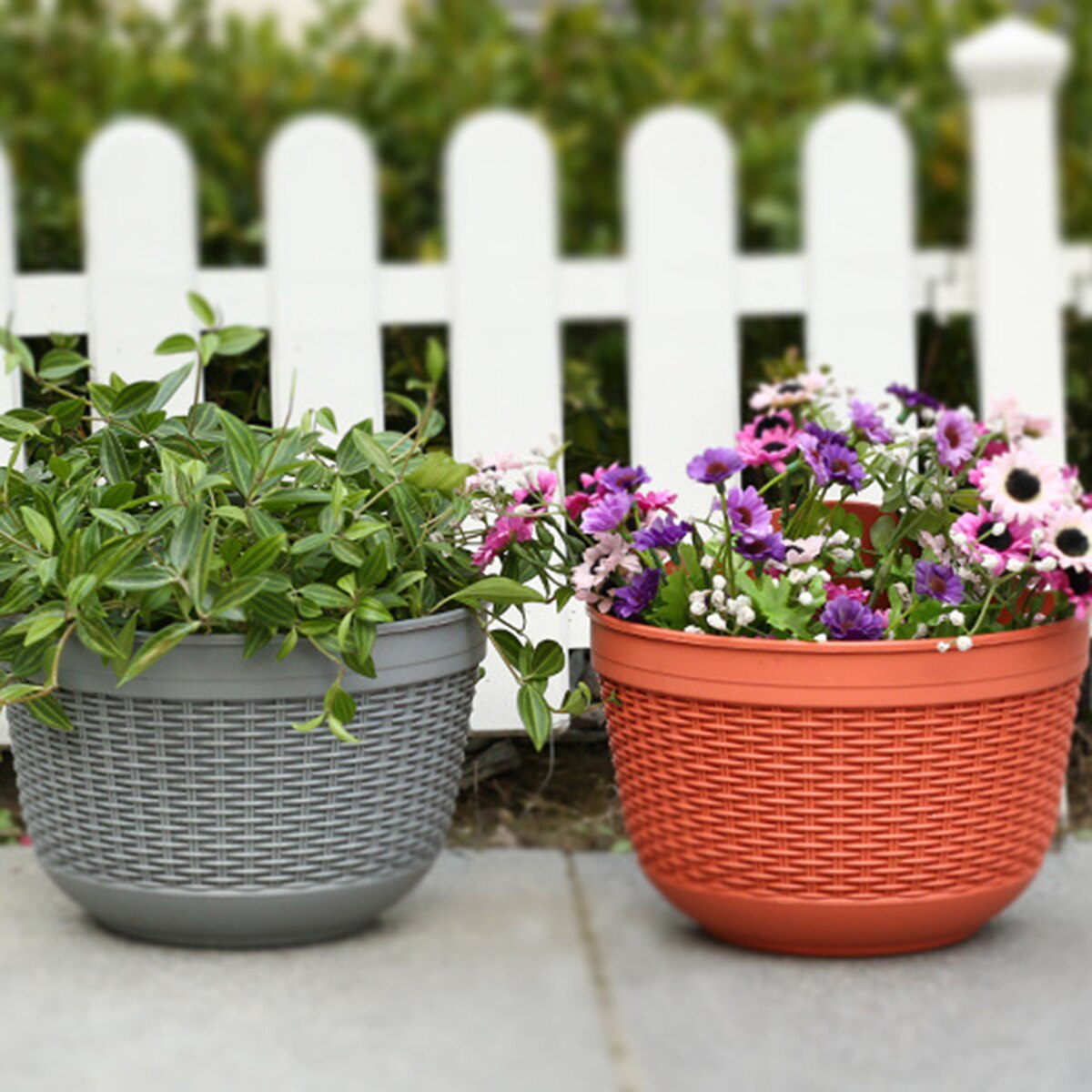 Environment-friendly Wall-mounted Flower Pot Imitation Rattan Weaving Semi Circular Flowerpot for Balcony and Garden