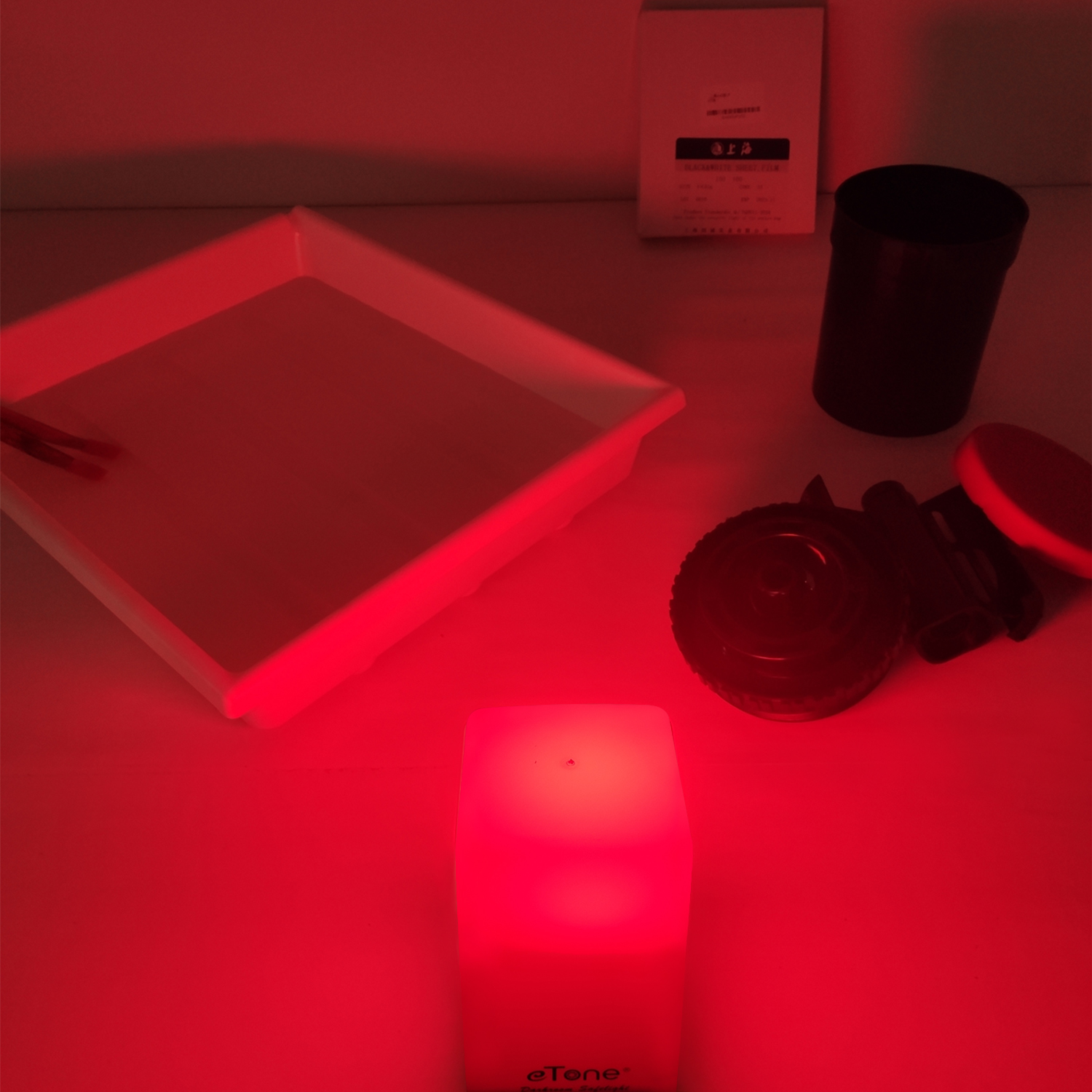 eTone Portable Darkroom Red Safe Light 635nm LED Safelight B/W Film Process Developing