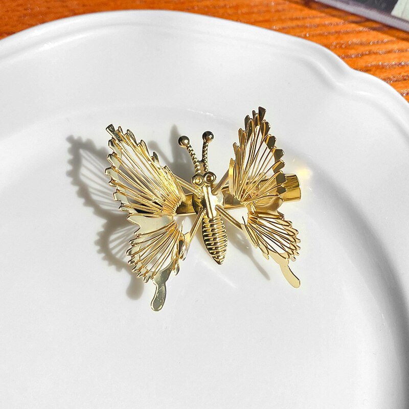 2022 Spring Gold Silver Butterfly Movable Wings Hairpin For Girl Children 4.5cm Long Cute Princess Hairpin Barrettes Accessories: Gold