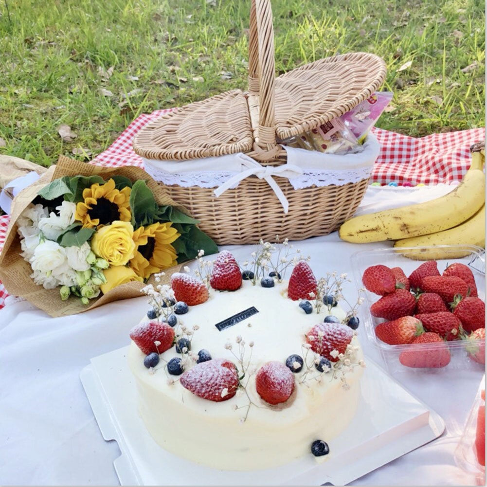 Picnic Basket Hand Made Wicker Camping Shopping Storage Hamper with Lid Picnic Food Basket Woven Fruit Storage Organizer