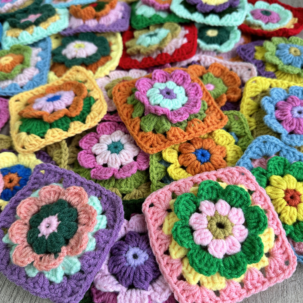 Kleurrijke handgemaakte gehaakte tafelonderlegger, doekje, kopjesonderzetter, koffieonderzetter, kerstbloemen placemat, bruiloft, keuken, 9,5 cm, 30 stuks