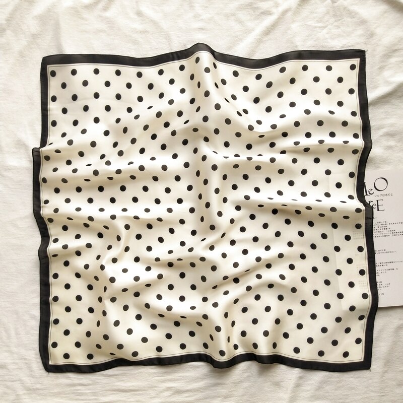 70 * 70ins Lente Zomer Sjaal Kleine Vierkante Sjaal Vrouwelijke Koreaanse Artistieke Decoratieve Polka Dot Vrouwen Halsdoek Sjaal: 11