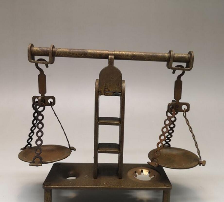 Copper Statue Direct and collection of copper Libra scales, pendants, pure copper, scales, copper scales, antique