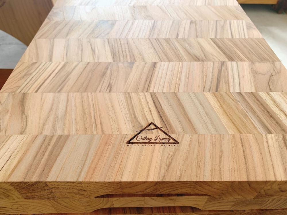 natural teak wood cutting board