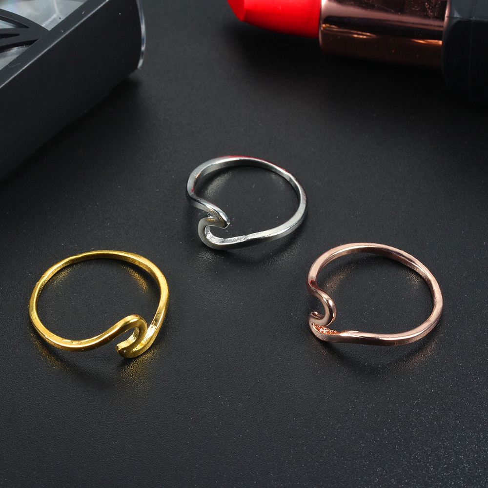 Mode Eenvoudige Wave Ringen Voor Vrouwen Wit Goud Kleur Bruiloft Sieraden Dames Nieuwkomers Dropshippping