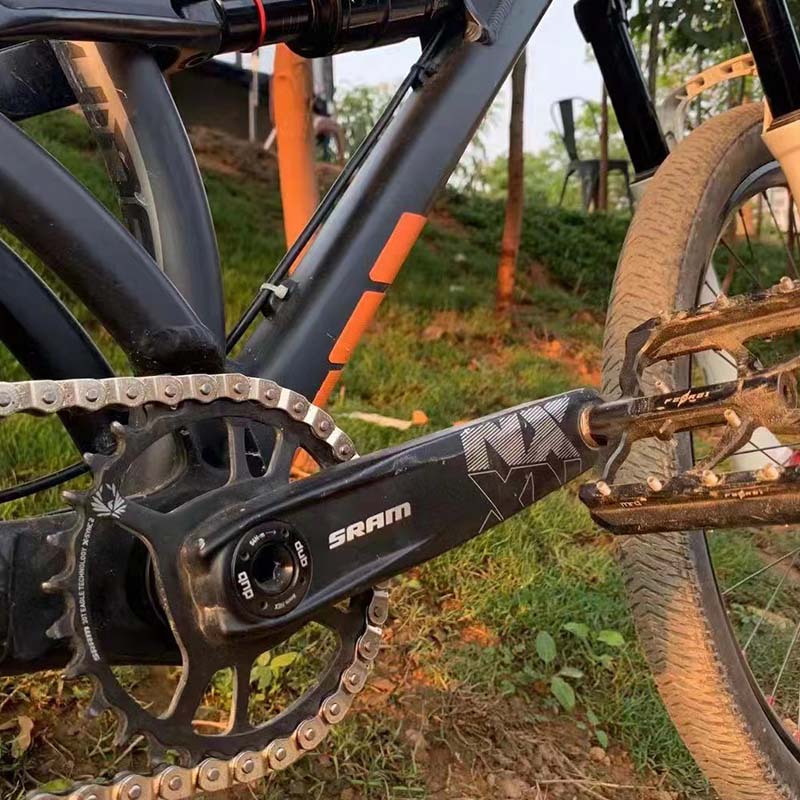 YBN Single-speed Half-Link Bicycle Chain MK918 102L Suitable for Single-speed Bicycles Like Fixed Gear Bikes Track Bikes