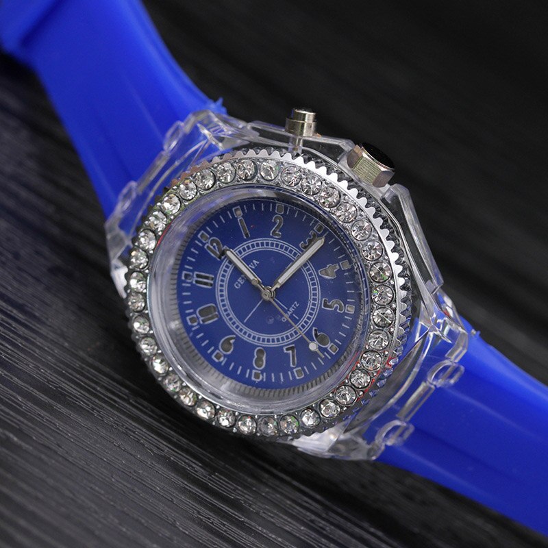 Damklänningar klocka silikon led självlysande kvinnor män sportarmbandsur 7 färger flash quartz klockor relogios masculino: Blå