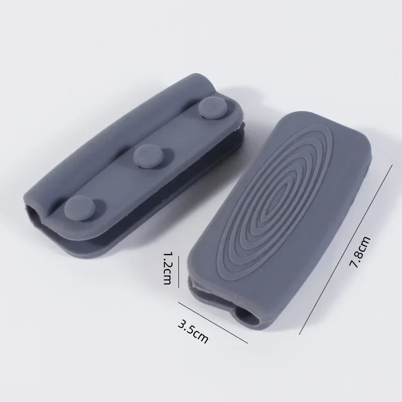 Keukenaccessoires 1 paar siliconen handgrepen Anti-verbranding Antislip siliconen pothandvatafdekking Warmte-isolatie Handvatafdekking: Grey
