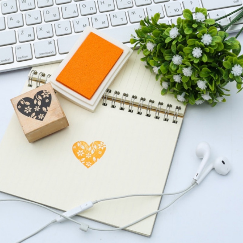 DIY Craft Scrapbooking Stamp Ink Pad Water-Soluble Stamp Pad for Rubber Finger Paint Toy Accessories