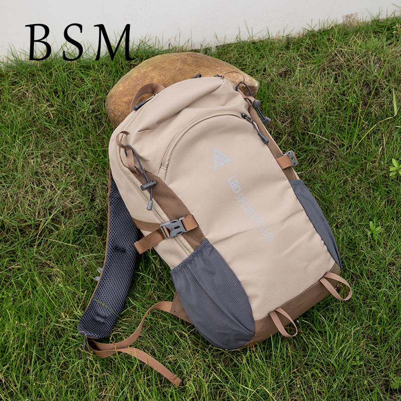 Daypacks For Travel Women Men Hiking Bag Day Pack Adults Mountain Climbing Backpack Hiking Backpack Packs Rucksack For Outdoor: Khaki