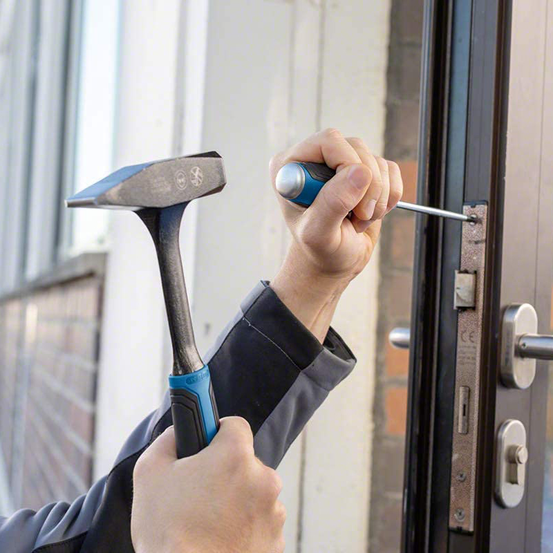 Bosch Hammer 1600A016BT 500g Low Vibration Engineer's Hammer Precisely Balanced Head Original Hand Tool