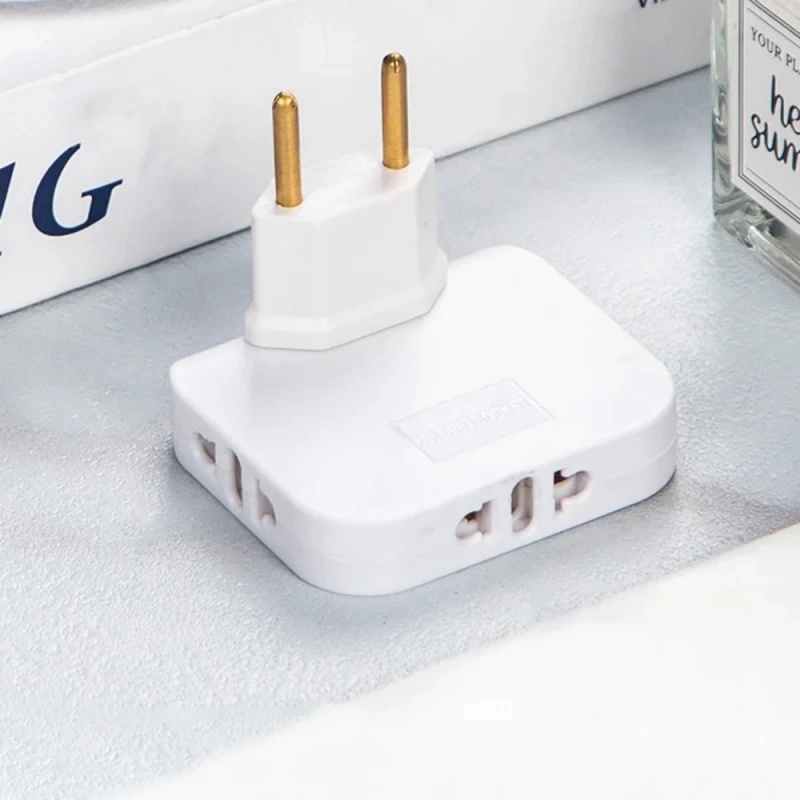 EU Plug 180 Degree Rotatable Socket Converter 3 in 1 EU Extension Plug Multi-Plug Mini Slim Wireless Outlet Adapter Sockets: WHITE