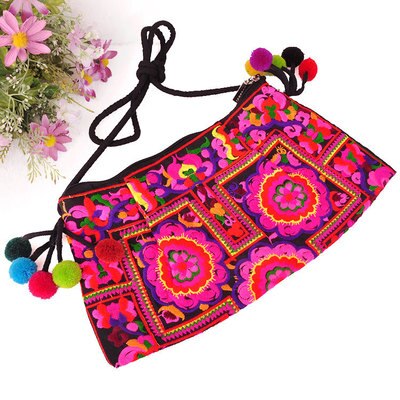 Vintage embroidery women traveller handbagsNice floral embroidered lady shoulder&Crossbody bags Versatile canvas Carrier: 2