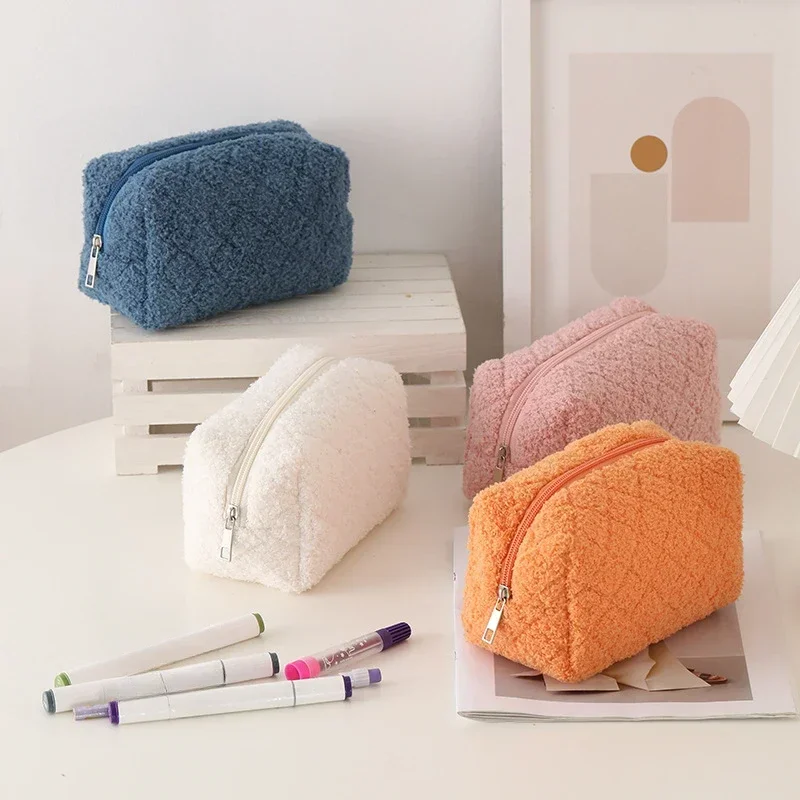 Cute Women's Cosmetic Bag Pencil Case Soft Plush Makeup Bag Lipstick Makeuo Pouch Jewelry Pencil Case Travel Cosmetic Organizer