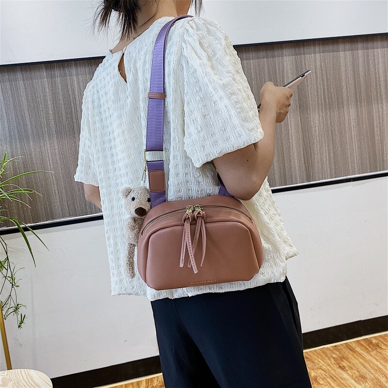 Mode Tassen Voor Vrouwen Effen Kleur Pu Lederen Beer Hanger Vrouwen Schouder Tas Crossbody Tassen Voor Vrouwen Sac een Belangrijkste