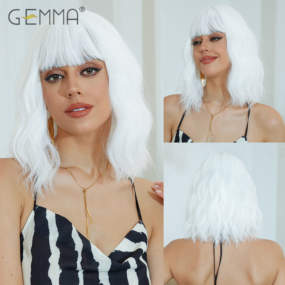 Ombro longo luz roxo peruca encaracolado sintético com franja para mulheres curto ondulado cosplay festa perucas de cabelo natural resistente ao calor: Branco