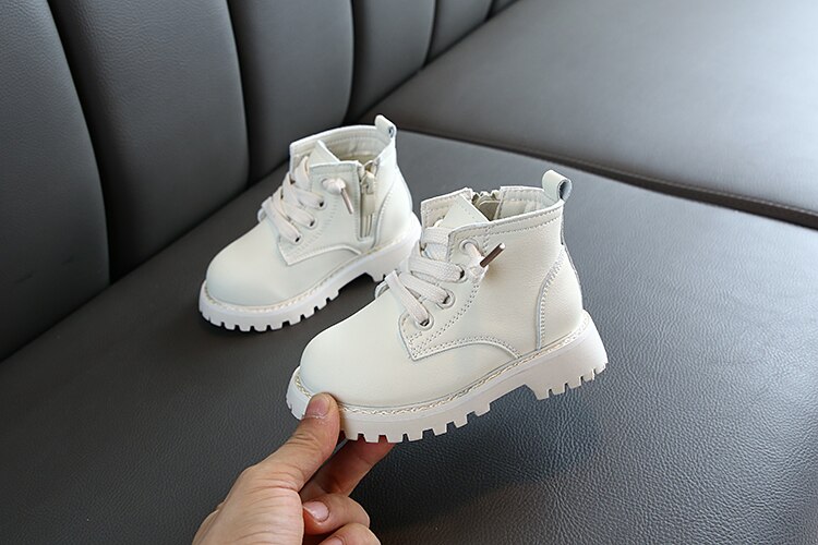 Bottes Martin pour enfants, chaussures à semelle souple, confortables et antidérapantes pour filles et garçons de 1 à 3 ans,: Beige / 24