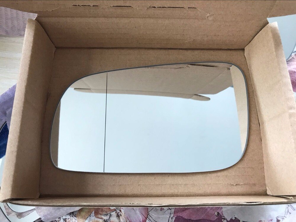 LH side wing mirror glass for VW GOLF mk4 1994-2004 / glass only