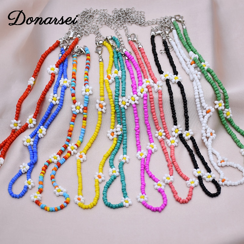 Nowa wiosna kolorowe małe koraliki naszyjnik dla kobiet moda Handmade Daisy z kwiatami i koralikami Chokers naszyjniki biżuteria Boho