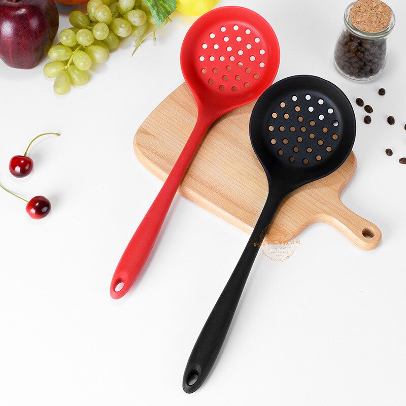 Food Grade Silicone Long-handled Rice Soup Spoon Kitchen Silicone Spoon Flatware Utensils Accessories Solid Color Kids Spoon