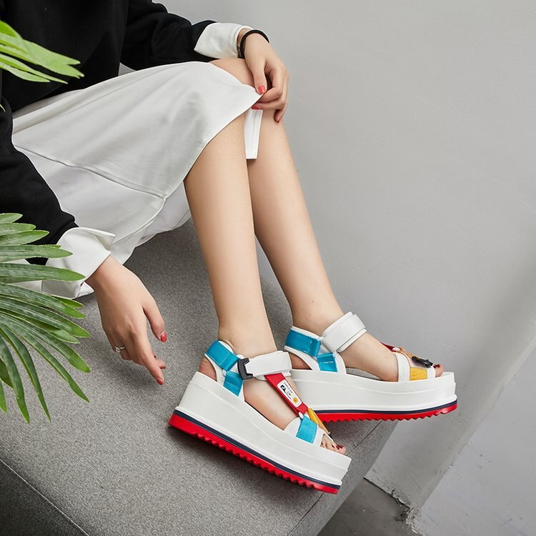 Mode Wiggen Platform Sandalen Vrouwen Hoge Hak-ed Vrouwen Schoenen Gesp Mooie Zomer Schoenen Peep Toe Sandalias Mujer Sneakers