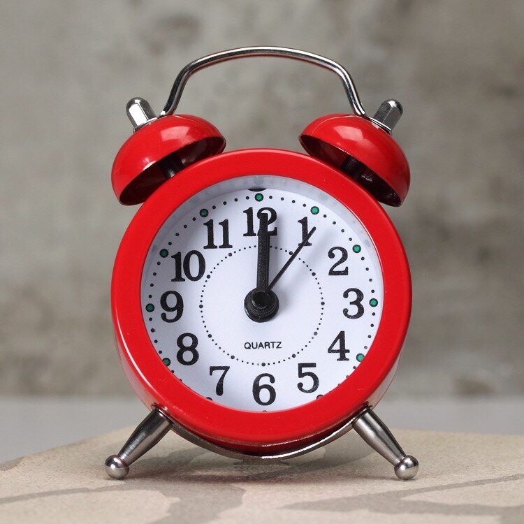 Metal Material Small Alarm Clock Rural Small Fresh Desktop Mini Alarm Clock Event Small: Red