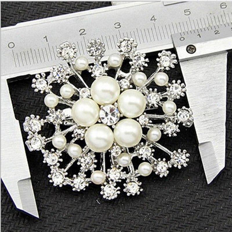 LNRRABC 1 Uds mujer señora encantador copo de nieve imitación perlas diamantes de imitación cristal boda broche PIN de