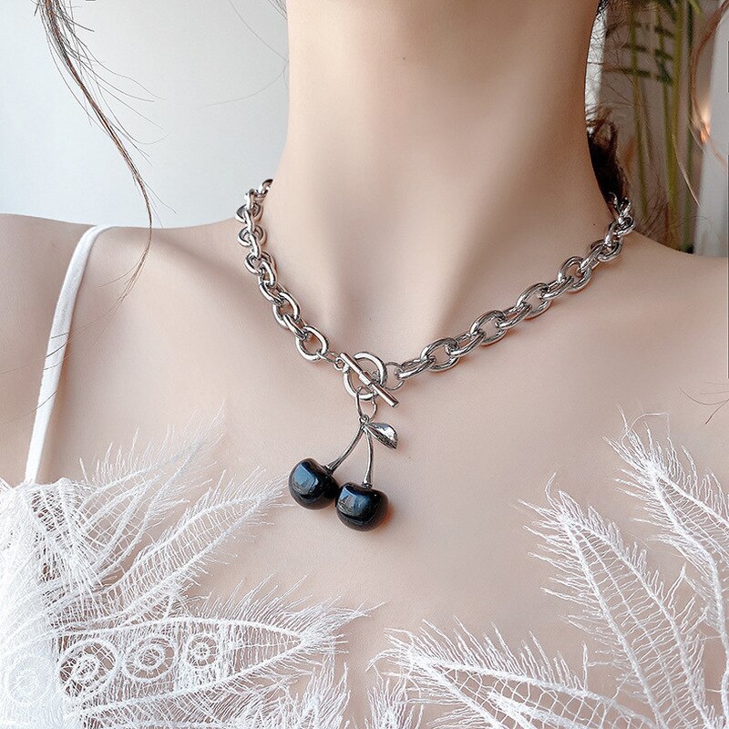 MWSONYA Alla Moda di Nuovo Modo Coreano Della Collana Della Ciliegia Del Pendente per le Donne di Spessore Catena Temperamento Della Collana Lunga Del Pendente Dei Monili Del Partito