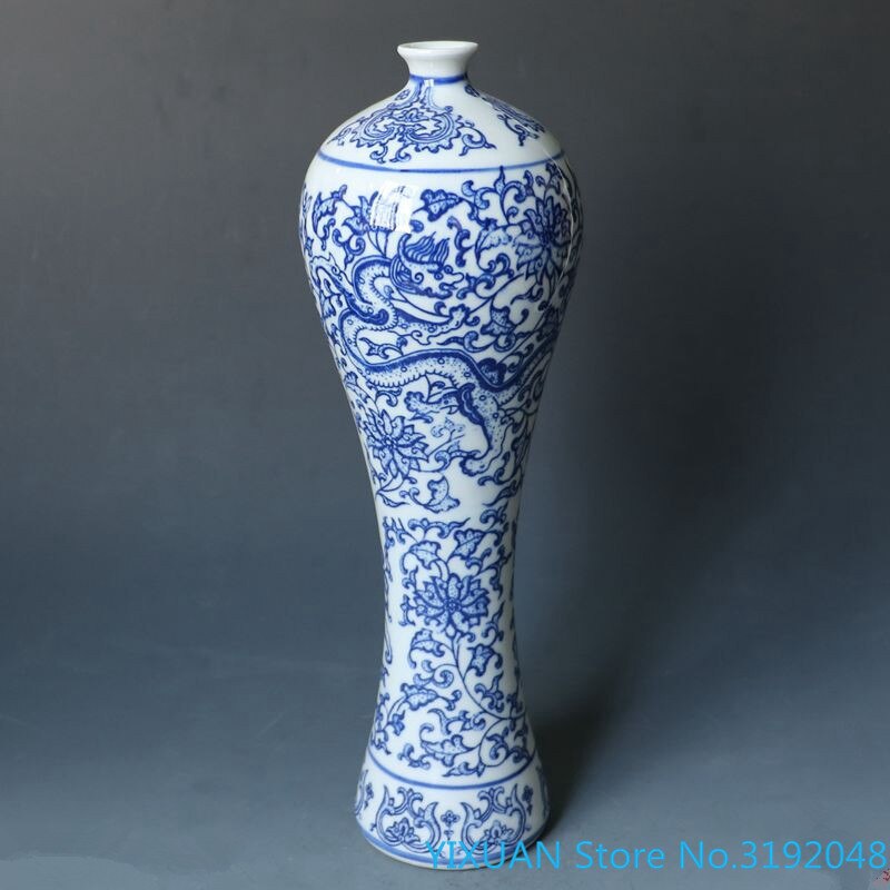 Jingdezhen porcelain collection blue and white porcelain plum bottle dragon bottle home decoration