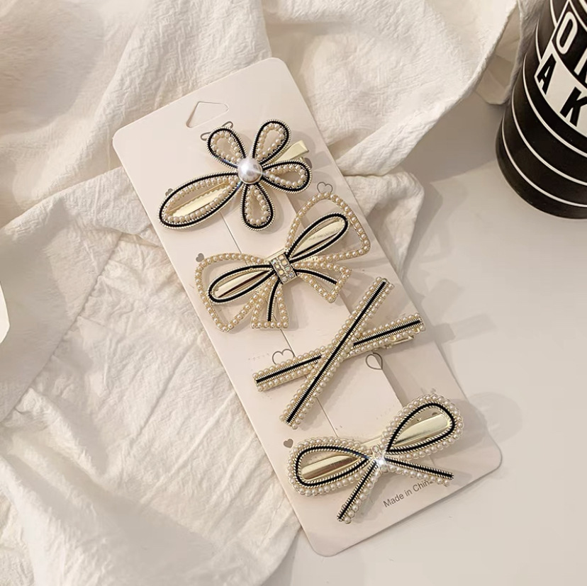 Horquilla de perlas de diamantes de imitación para niña, pasadores laterales de flores brillantes, Clips para el cabello de corazón, accesorios bonitos, 4 piezas: Castaño