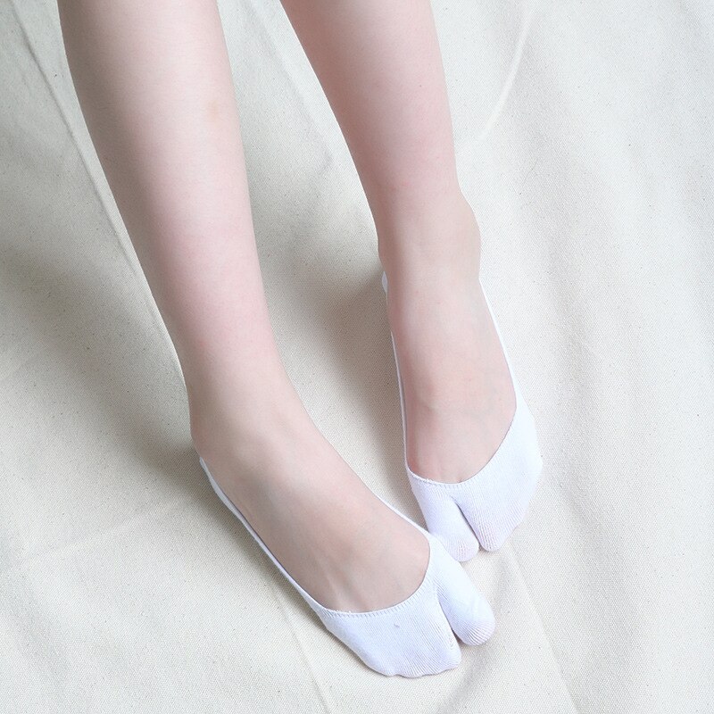 Women Cotton Two-toe Socks Solid Color Split Toe Shallow Mouth Non-slip Socks Summer Sweat-absorbent Invisible Socks WSD029