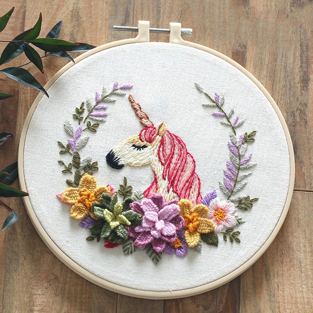 DIY Embroidery kit Handwork Needlework for Beginner Cross Stitch Embroidery With Flowers Animals Pattern English Instructions