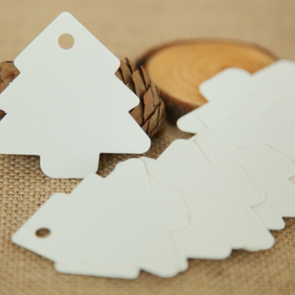 50 stks/set DIY Kerstboom Vorm Kraft Kleren Hangen tag Christmas Party Deco Papier Kaarten tag 5.5x5.4cm