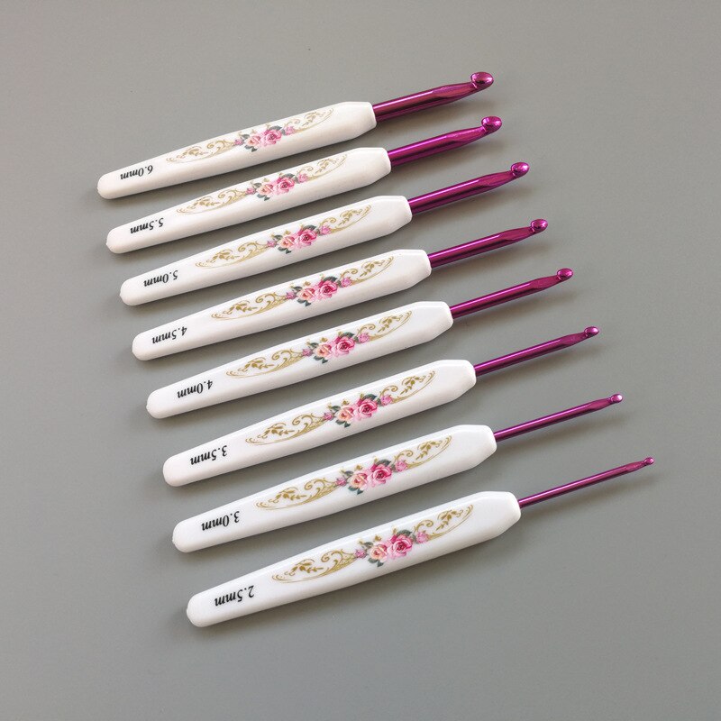 8pcs/set Rose Red Crochet Hook Sewing Needle plastic handle aluminum knitting tool printed flower needle for DIY with bag