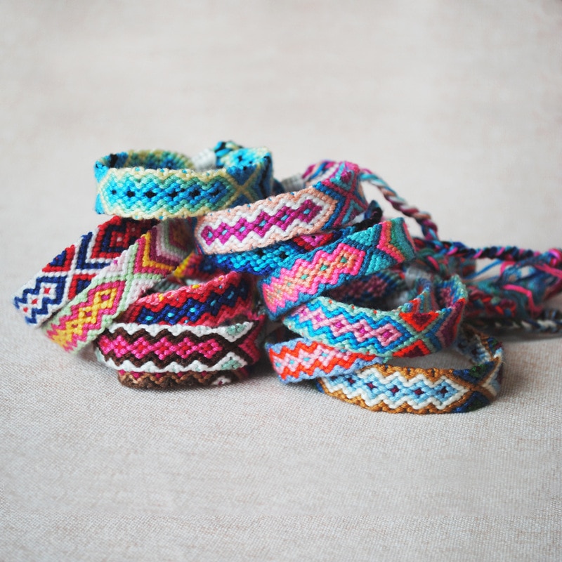 Etnische multi-color Hand Weave Gevlochten Armbanden voor Vrouwen Bohemian Vintage Katoenen Touw Charme Armbanden Zomer Sieraden