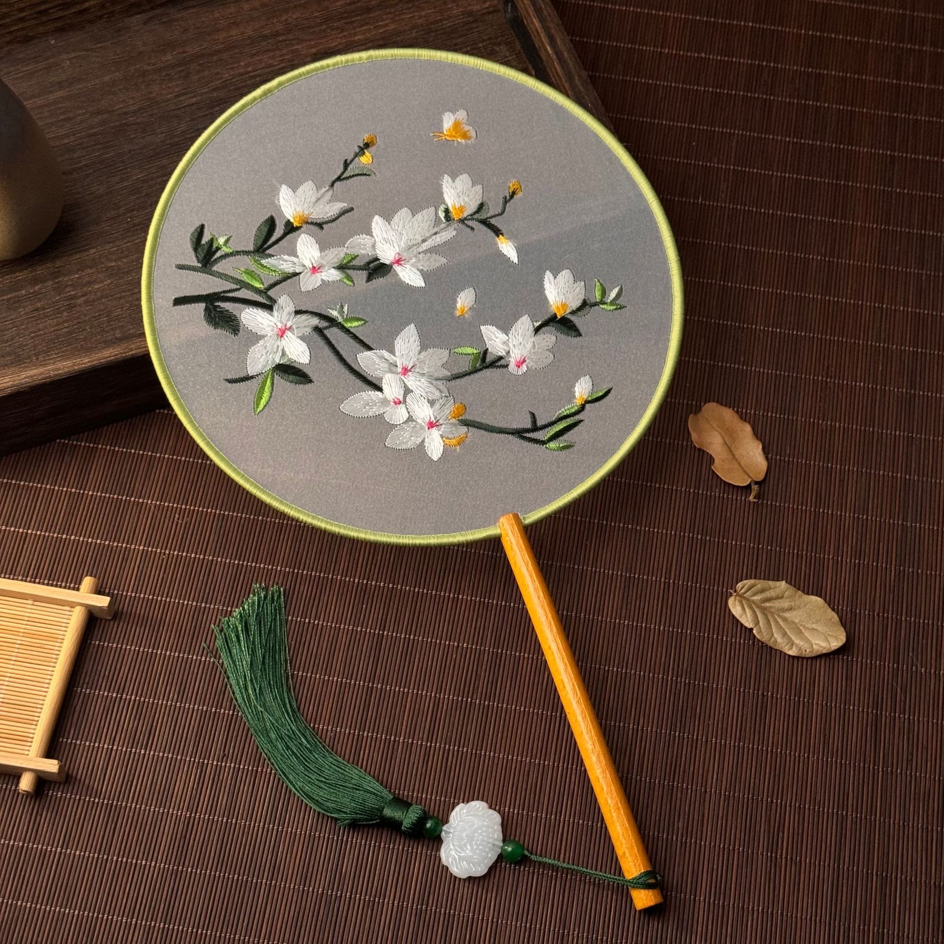 Red Flower Silk Fan Double Sided Embroidery Round Fan Chinese Palace Hanfu Hand Fan Craft Wedding For Guests Home Decor: plum